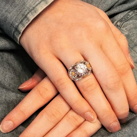 2-Tone Daisy CZ Fashion Ring - Picture 4 of 5